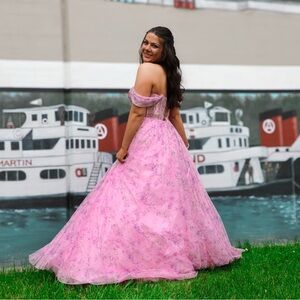 Prom dress size 6/8. Bought for $950 and selling for $350